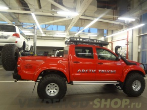 фото Задний бампер с калиткой крепления запасного колеса KDT 1502+15145AT - Toyota Hilux Arctic Trucks 1502+15145AT